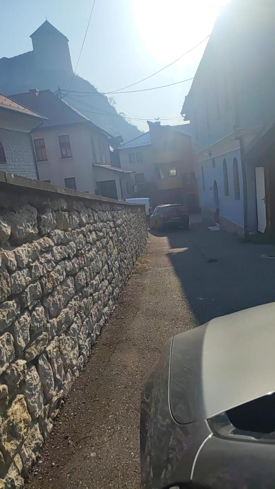 Apartmani Tesa Tesanj Esterno foto